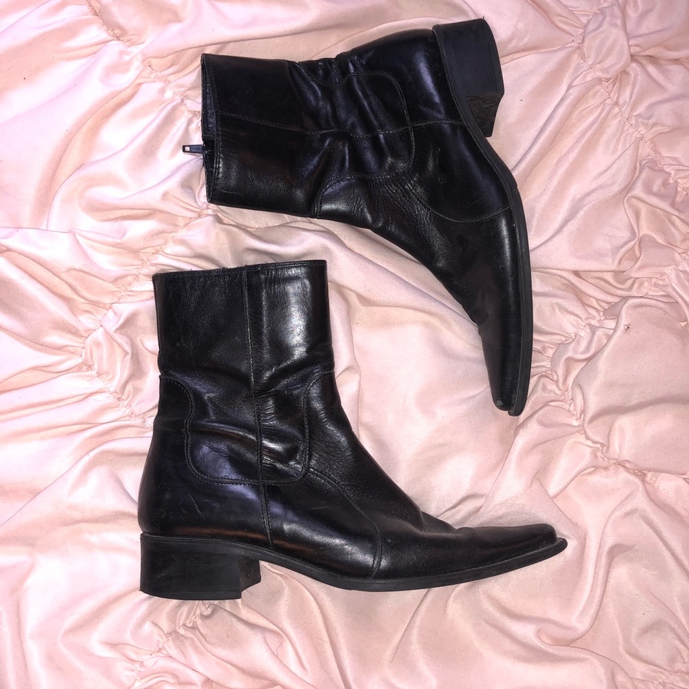 Vintage Black Zip Up Boots